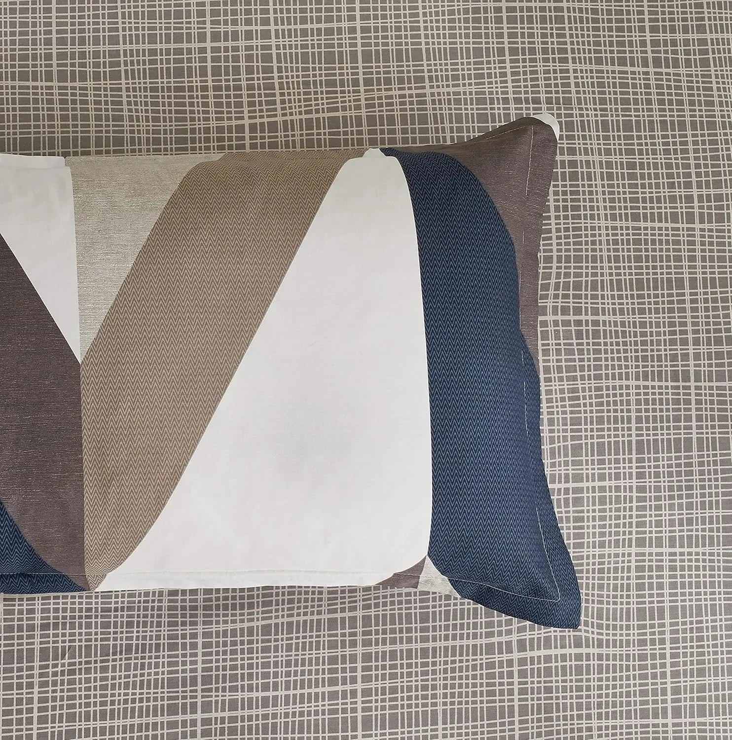 Oliver 100% cotton reversible quilt cover set Price