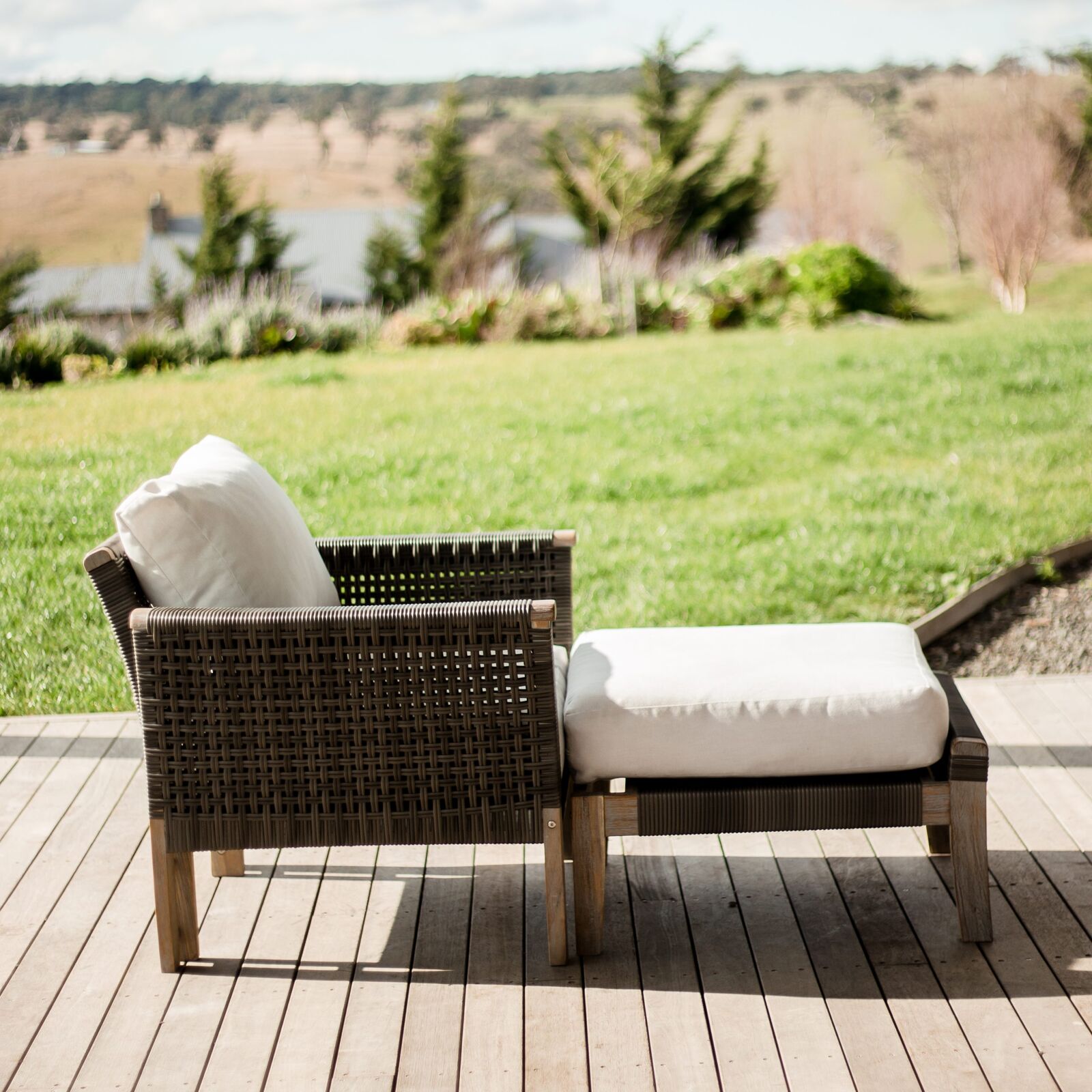 Paradise Armchairs and ottoman Paradise Armchairs and ottoman