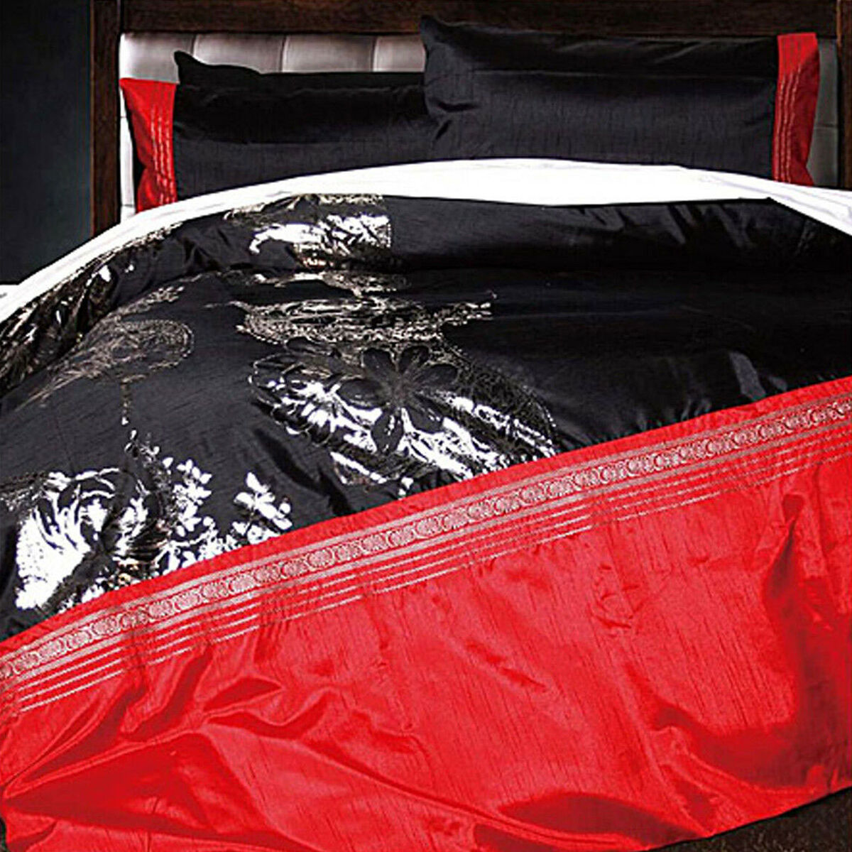 Accessorize Majestic Black Quilt Cover Set Queen Accessorize Majestic Black Quilt Cover Set Queen