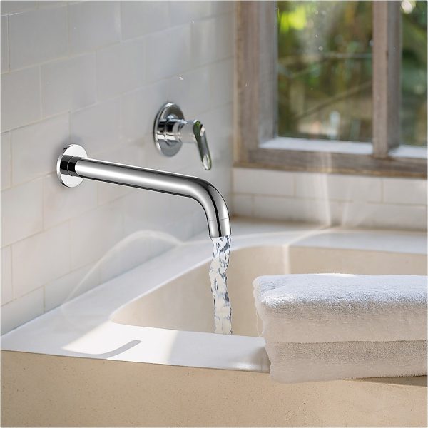 220mm Bath Spout in Polished Chrome Finish