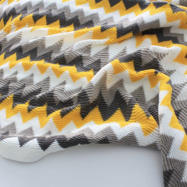 Zigzag Striped Throw Blanket Acrylic Wave Knitted Fringed Woven Cover Couch Bed Sofa Home Decor