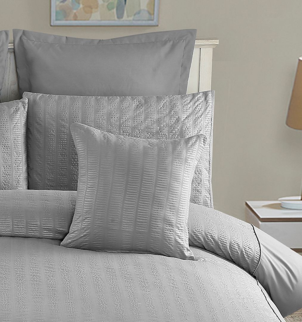 1000TC Premium Ultra Soft Seersucker Cushion Covers – 2 Pack